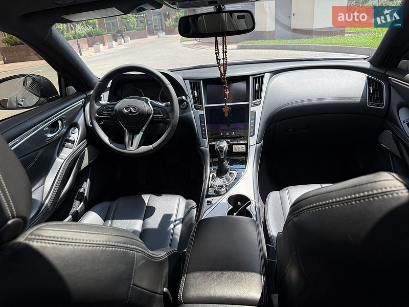 Фото Infiniti Q60 з оголошення AUTO.RIA
