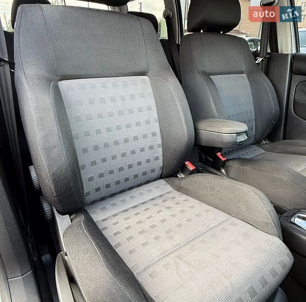 Фото Volkswagen Golf з оголошення AUTO.RIA
