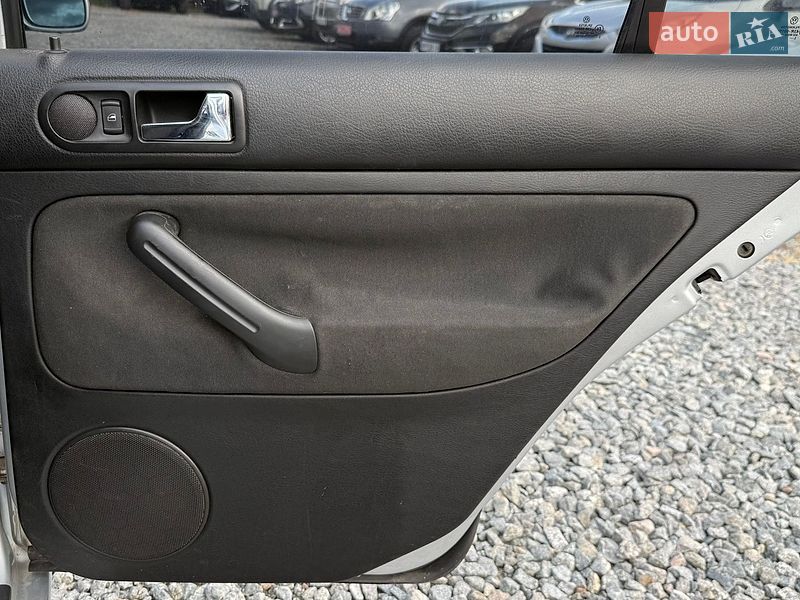Фото Volkswagen Golf з оголошення AUTO.RIA