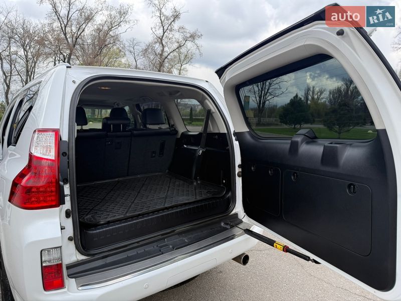 Фото Lexus GX з оголошення AUTO.RIA