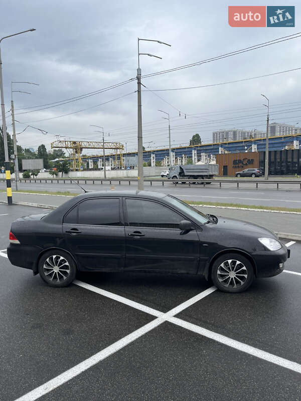 Фото Mitsubishi Lancer з оголошення AUTO.RIA