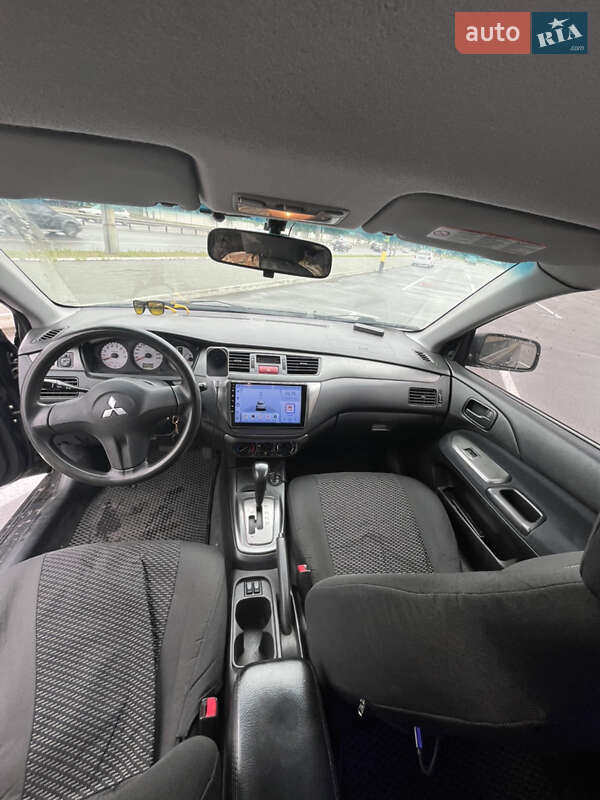 Фото Mitsubishi Lancer з оголошення AUTO.RIA