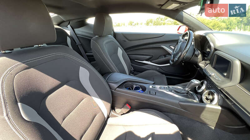 Фото Chevrolet Camaro з оголошення AUTO.RIA