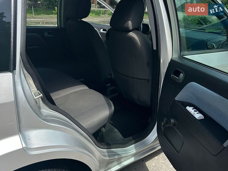 Фото Ford Fusion з оголошення AUTO.RIA
