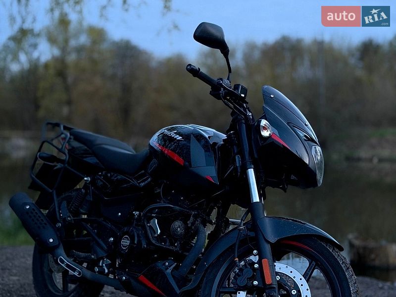 Фото Bajaj Pulsar з оголошення AUTO.RIA