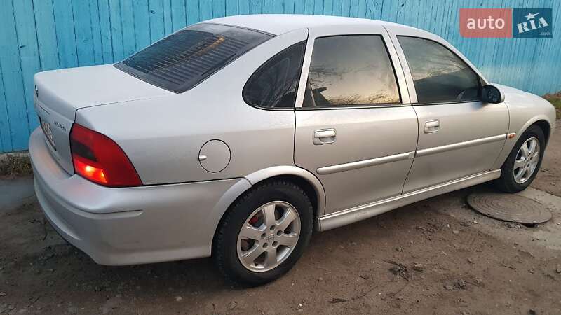 Фото Opel Vectra з оголошення AUTO.RIA