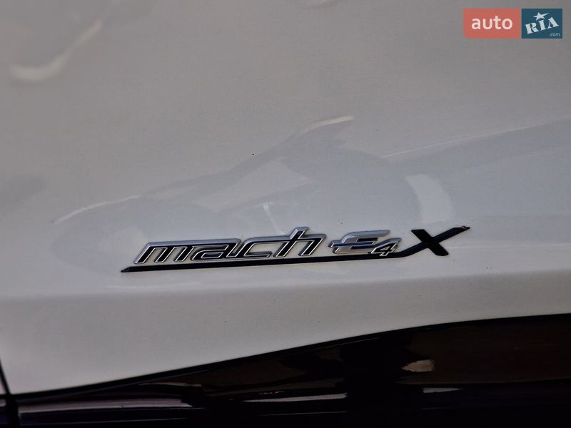 Фото Ford Mustang Mach-E з оголошення AUTO.RIA