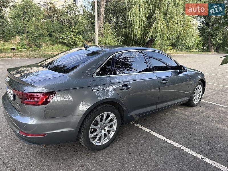 Фото Audi A4 з оголошення AUTO.RIA
