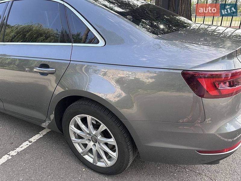 Фото Audi A4 з оголошення AUTO.RIA