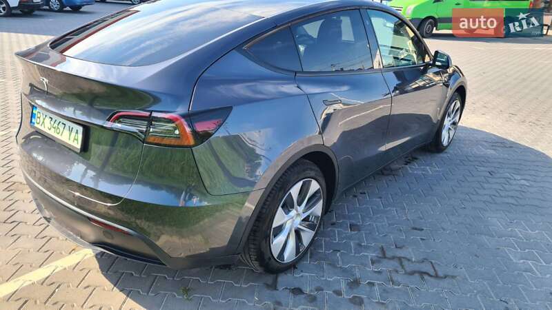Фото Tesla Model Y з оголошення AUTO.RIA
