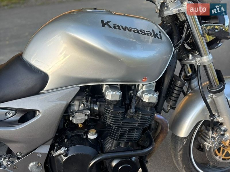 Фото Kawasaki ZR з оголошення AUTO.RIA