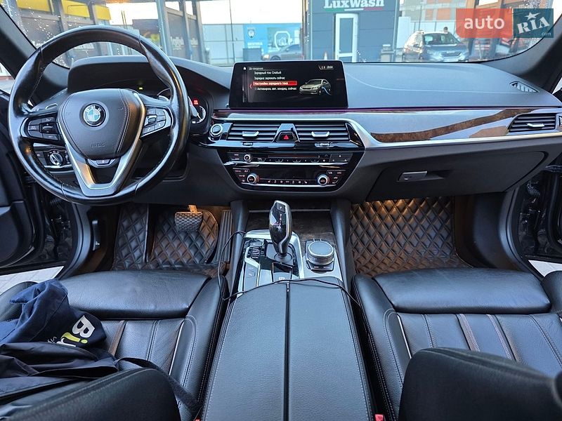 Фото BMW 5 Series з оголошення AUTO.RIA