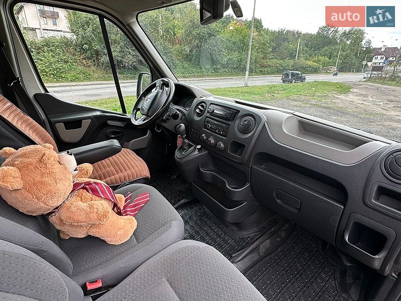 Фото Renault Master з оголошення AUTO.RIA
