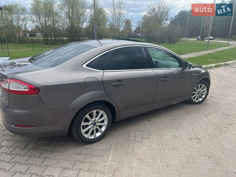 Фото Ford Mondeo з оголошення AUTO.RIA