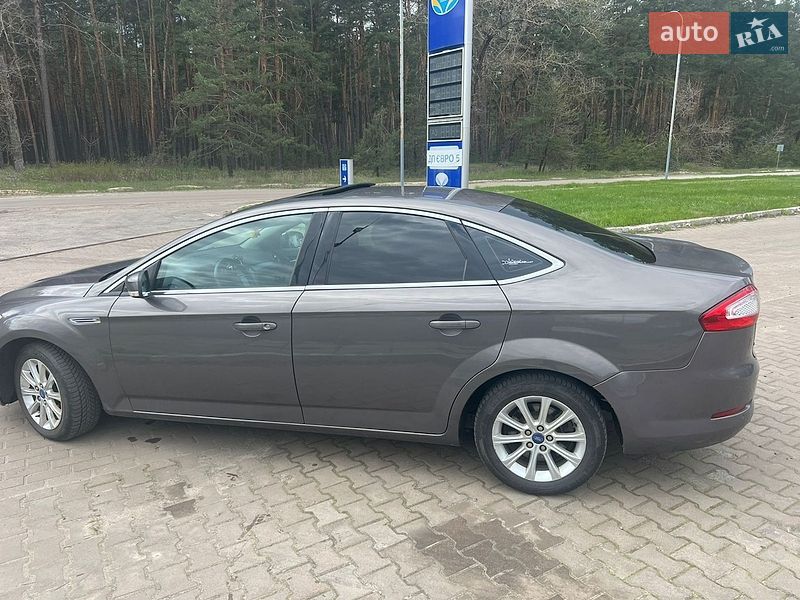 Фото Ford Mondeo з оголошення AUTO.RIA
