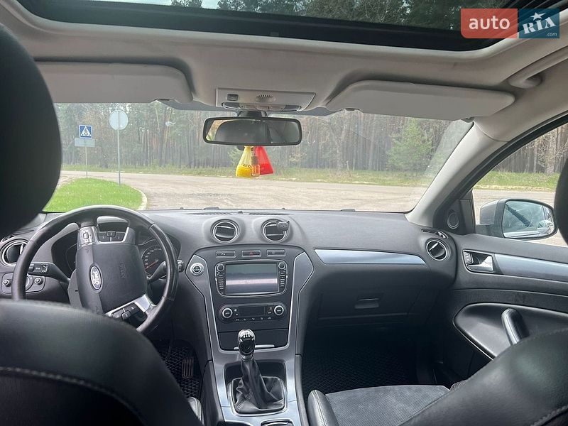 Фото Ford Mondeo з оголошення AUTO.RIA