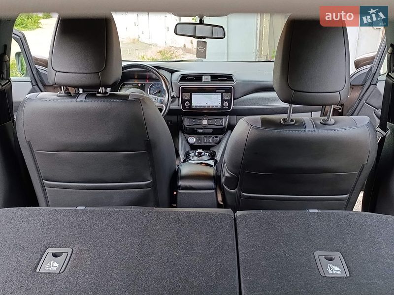 Фото Nissan Leaf з оголошення AUTO.RIA