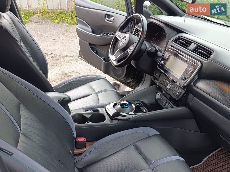 Фото Nissan Leaf з оголошення AUTO.RIA