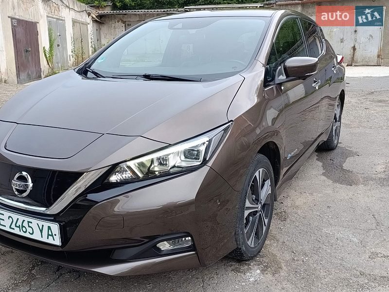 Фото Nissan Leaf з оголошення AUTO.RIA