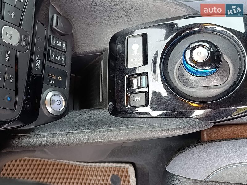 Фото Nissan Leaf з оголошення AUTO.RIA