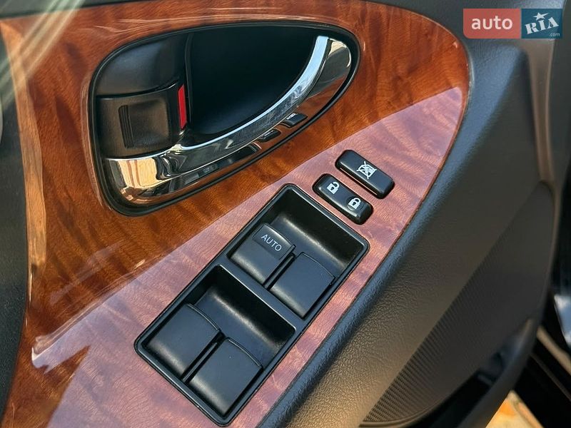 Фото Toyota Camry з оголошення AUTO.RIA