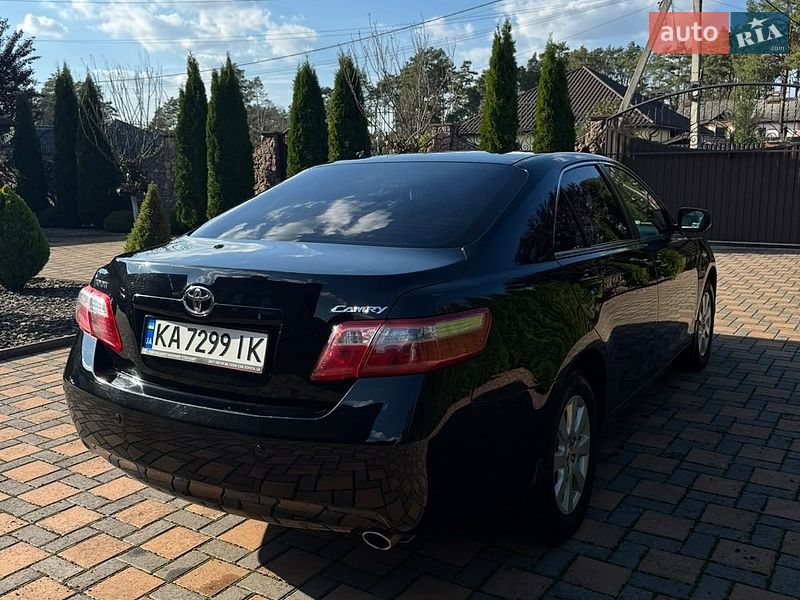 Фото Toyota Camry з оголошення AUTO.RIA