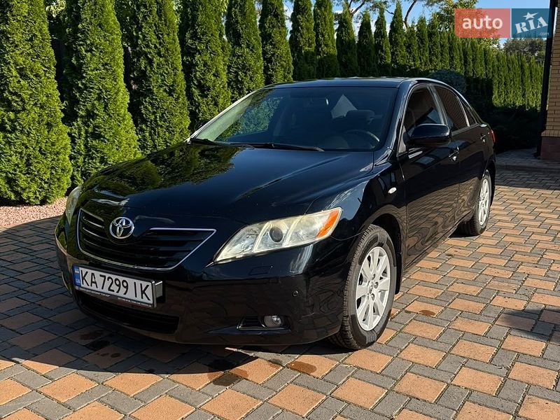 Фото Toyota Camry з оголошення AUTO.RIA