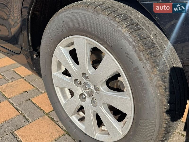 Фото Toyota Camry з оголошення AUTO.RIA