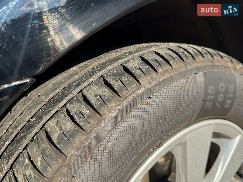 Фото Toyota Camry з оголошення AUTO.RIA