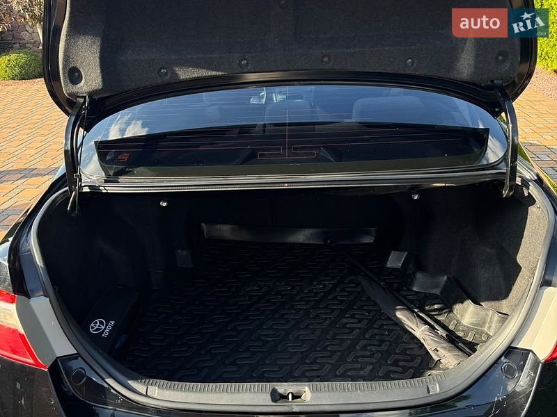 Фото Toyota Camry з оголошення AUTO.RIA