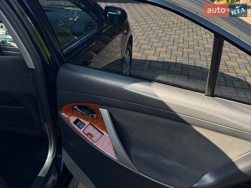 Фото Toyota Camry з оголошення AUTO.RIA