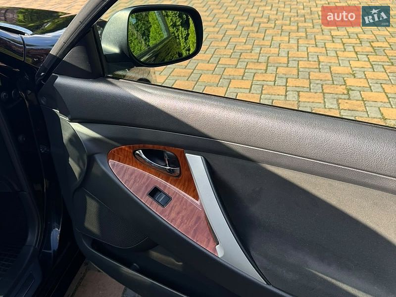 Фото Toyota Camry з оголошення AUTO.RIA