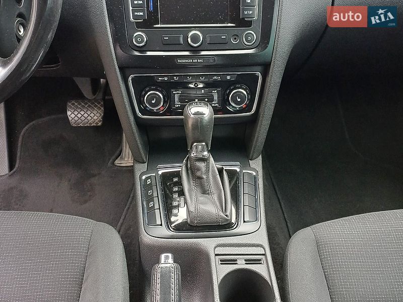 Фото Skoda Superb з оголошення AUTO.RIA
