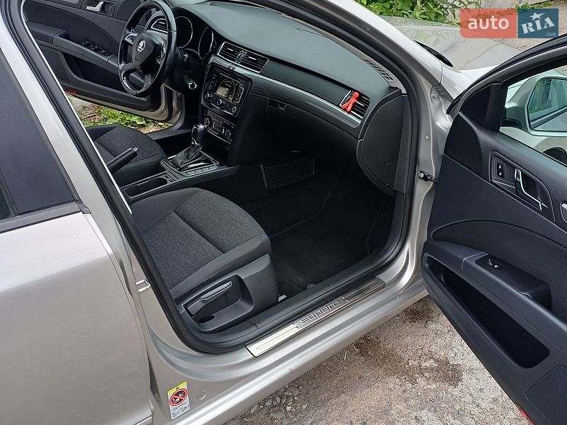 Фото Skoda Superb з оголошення AUTO.RIA