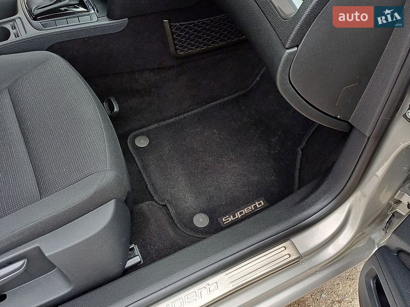Фото Skoda Superb з оголошення AUTO.RIA