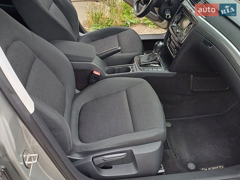 Фото Skoda Superb з оголошення AUTO.RIA