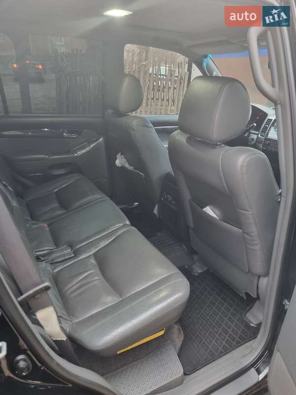 Фото Toyota Land Cruiser Prado з оголошення AUTO.RIA