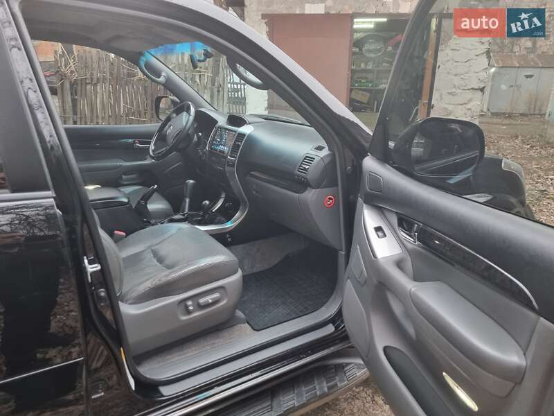 Фото Toyota Land Cruiser Prado з оголошення AUTO.RIA