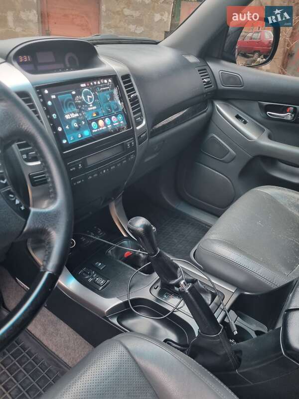 Фото Toyota Land Cruiser Prado з оголошення AUTO.RIA