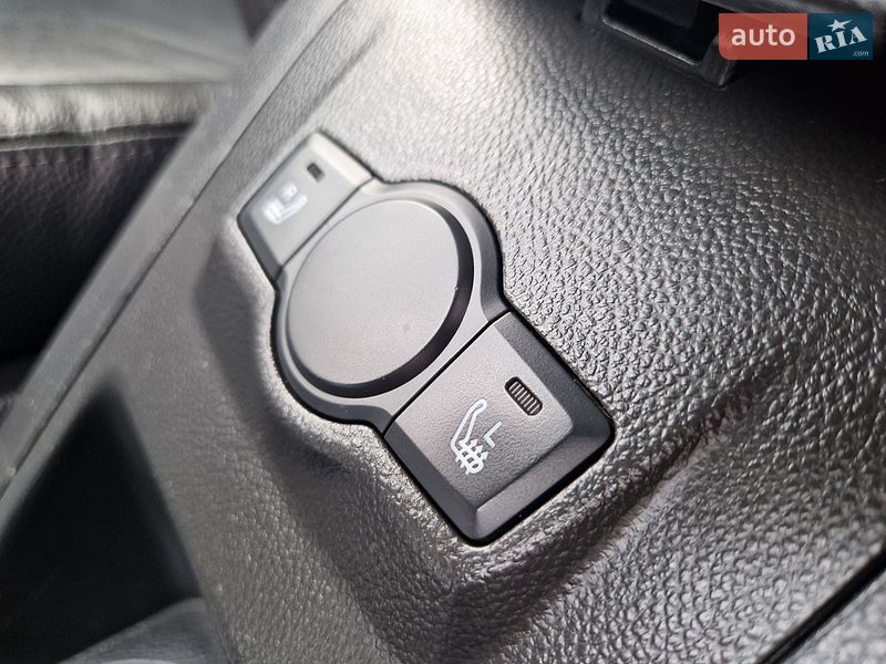 Фото Chevrolet Captiva з оголошення AUTO.RIA
