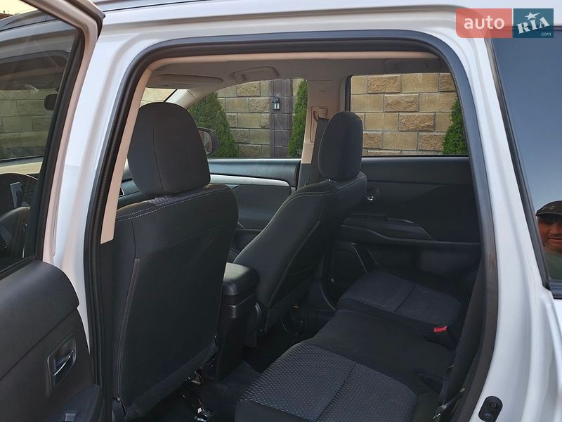 Фото Mitsubishi Outlander з оголошення AUTO.RIA