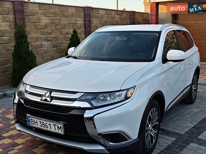 Фото Mitsubishi Outlander з оголошення AUTO.RIA