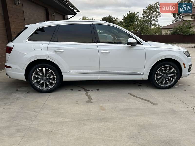 Фото Audi Q7 з оголошення AUTO.RIA