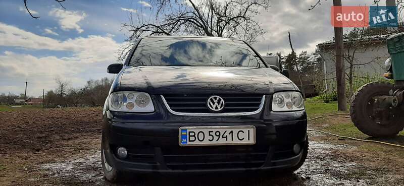 Фото Volkswagen Touran з оголошення AUTO.RIA