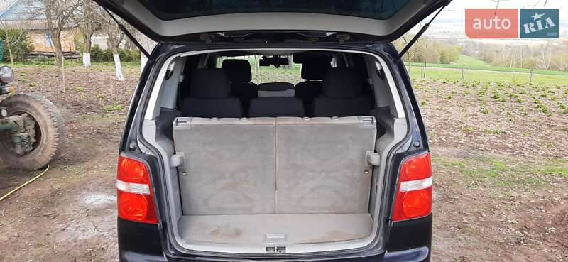 Фото Volkswagen Touran з оголошення AUTO.RIA