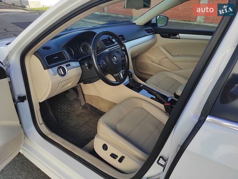 Фото Volkswagen Passat з оголошення AUTO.RIA
