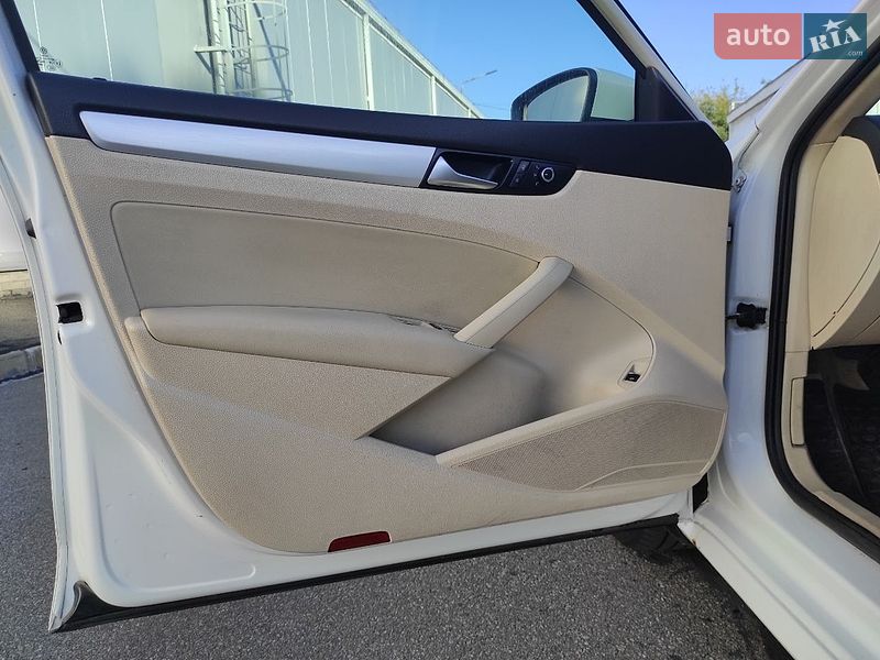 Фото Volkswagen Passat з оголошення AUTO.RIA
