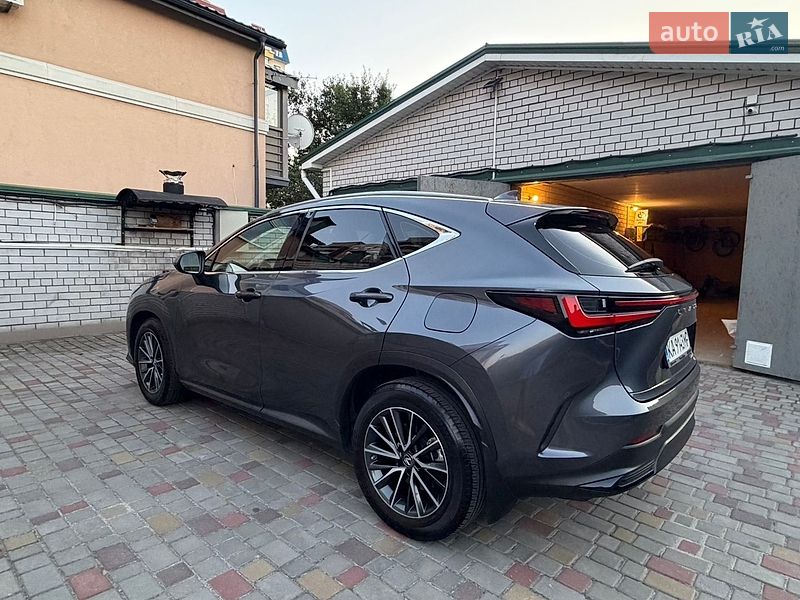 Фото Lexus NX з оголошення AUTO.RIA