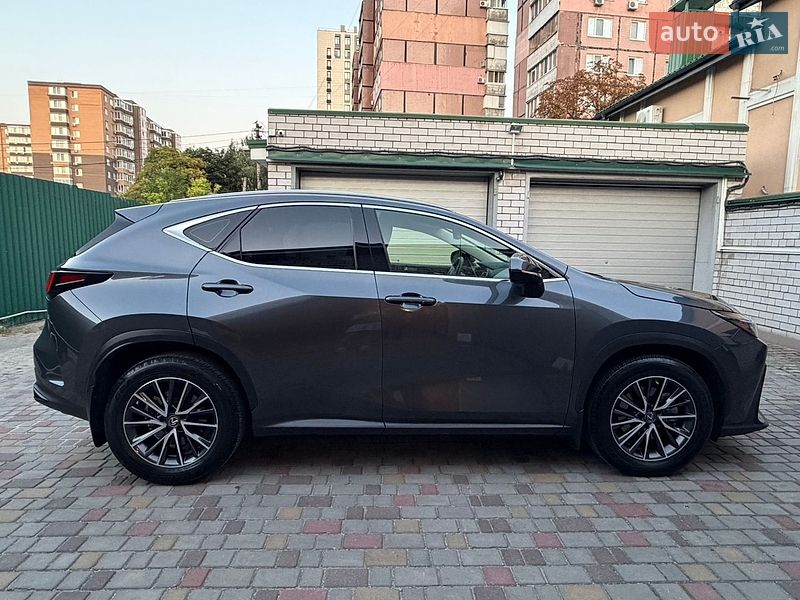 Фото Lexus NX з оголошення AUTO.RIA