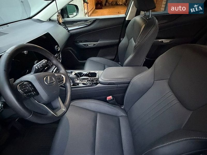 Фото Lexus NX з оголошення AUTO.RIA